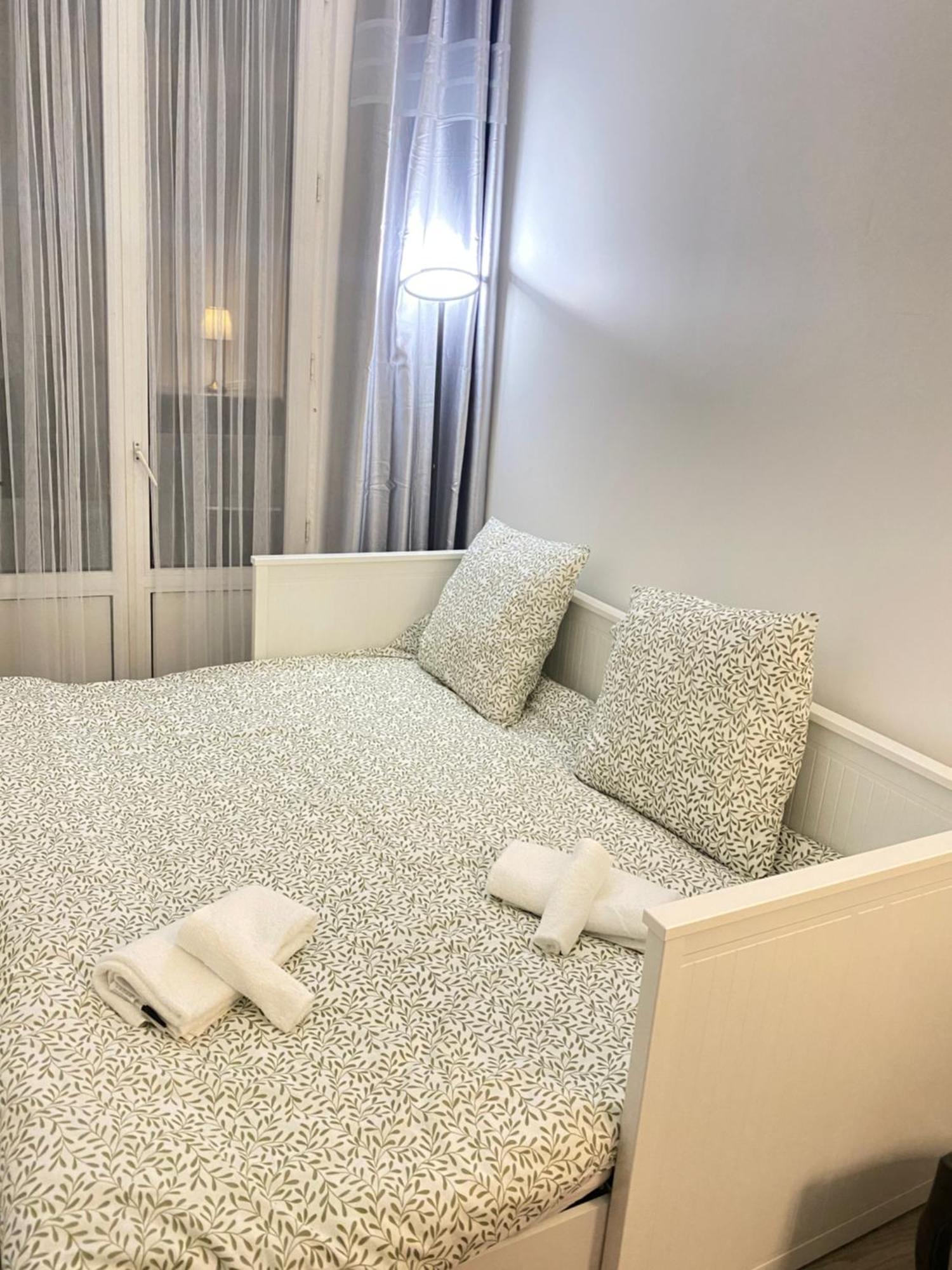 Chic Appartement 2 Bedrooms Phantheon Notre Dame ปารีส ภายนอก รูปภาพ