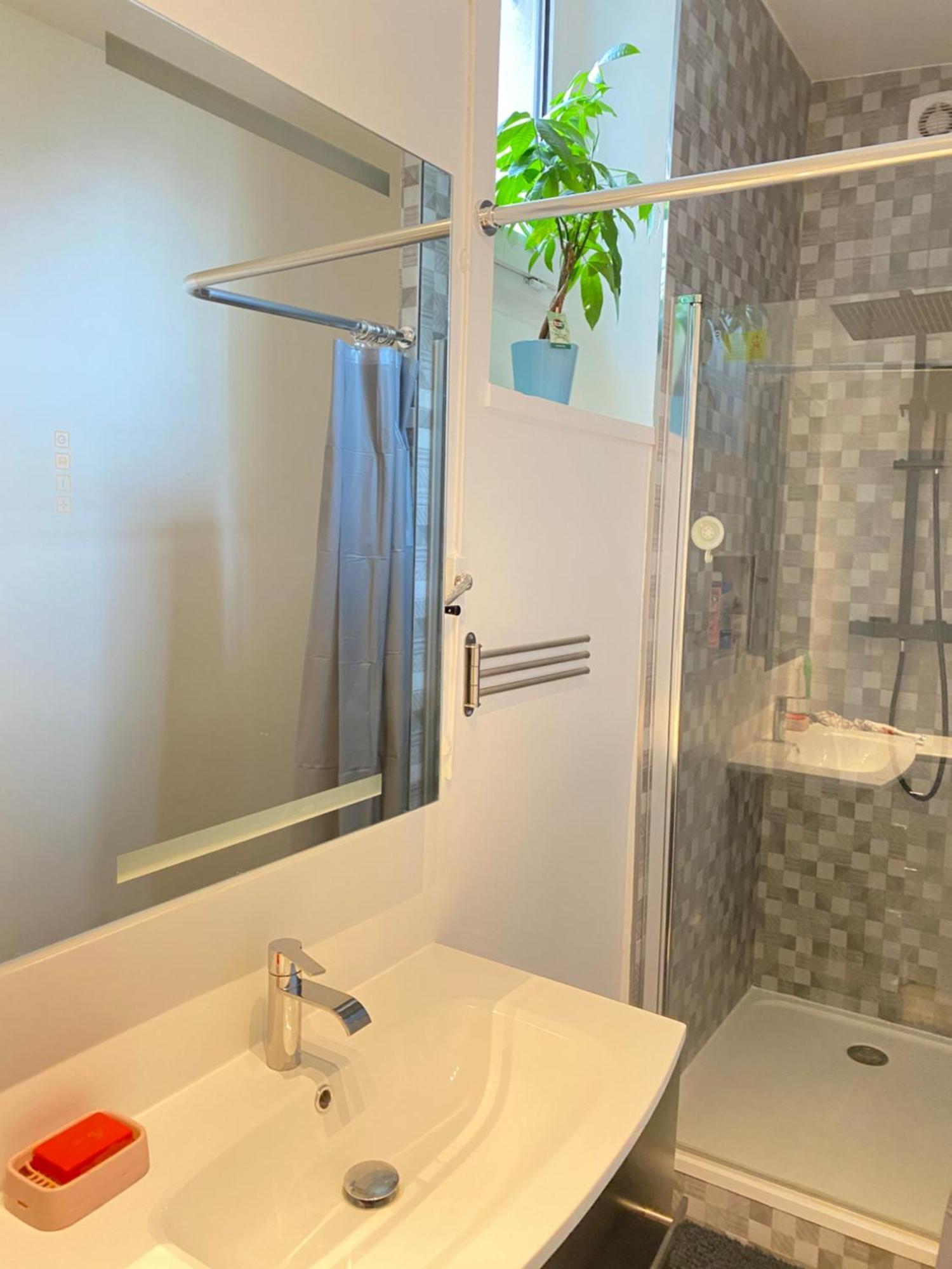 Chic Appartement 2 Bedrooms Phantheon Notre Dame ปารีส ภายนอก รูปภาพ